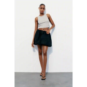 NWOT ZARA Black Bubble Mini Skirt M